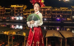 金泫雅婐体艺术照ps